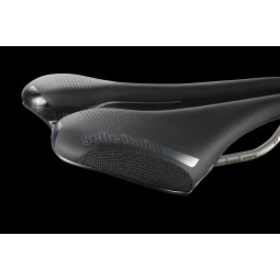 Siodło SELLE ITALIA SLR BOOST X-CROSS SUPERFLOW L (id match - L3) ti 316 tube 7, fibra-tek, czarne (NEW)