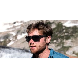 Okulary TIFOSI SWICK POLARIZED satin vapor (1 szkło Smoke 15,4% transmisja światła) (NEW)